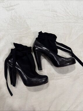 Marc by Marc Jacobs Black Leather & Suede Ankle Tie Heeled Boots